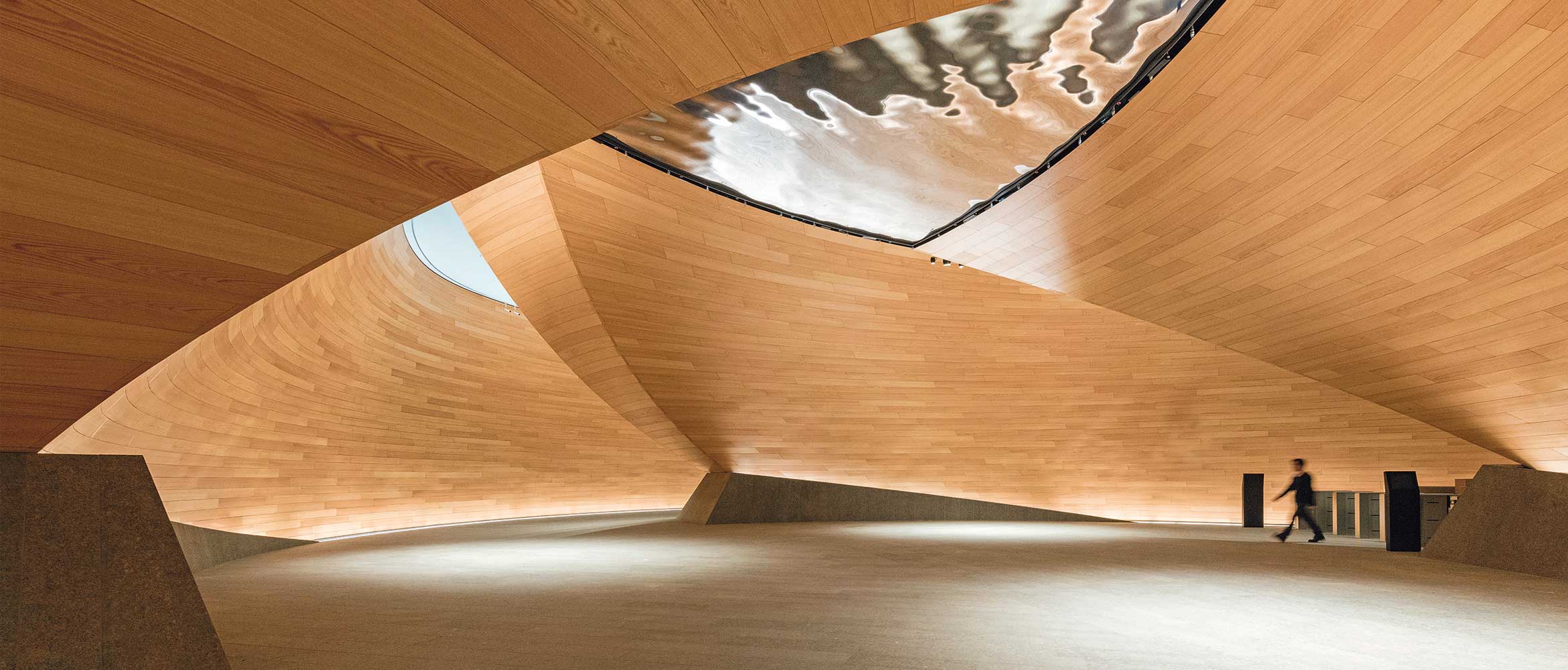 DB 2340x1000 Bloomerg Office London